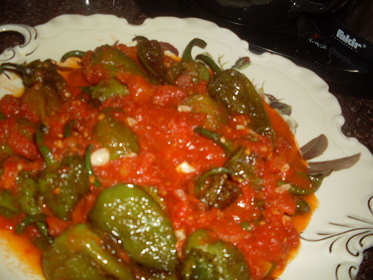 Biber Kızartması Konservesi Tarifi ve Malzemeleri